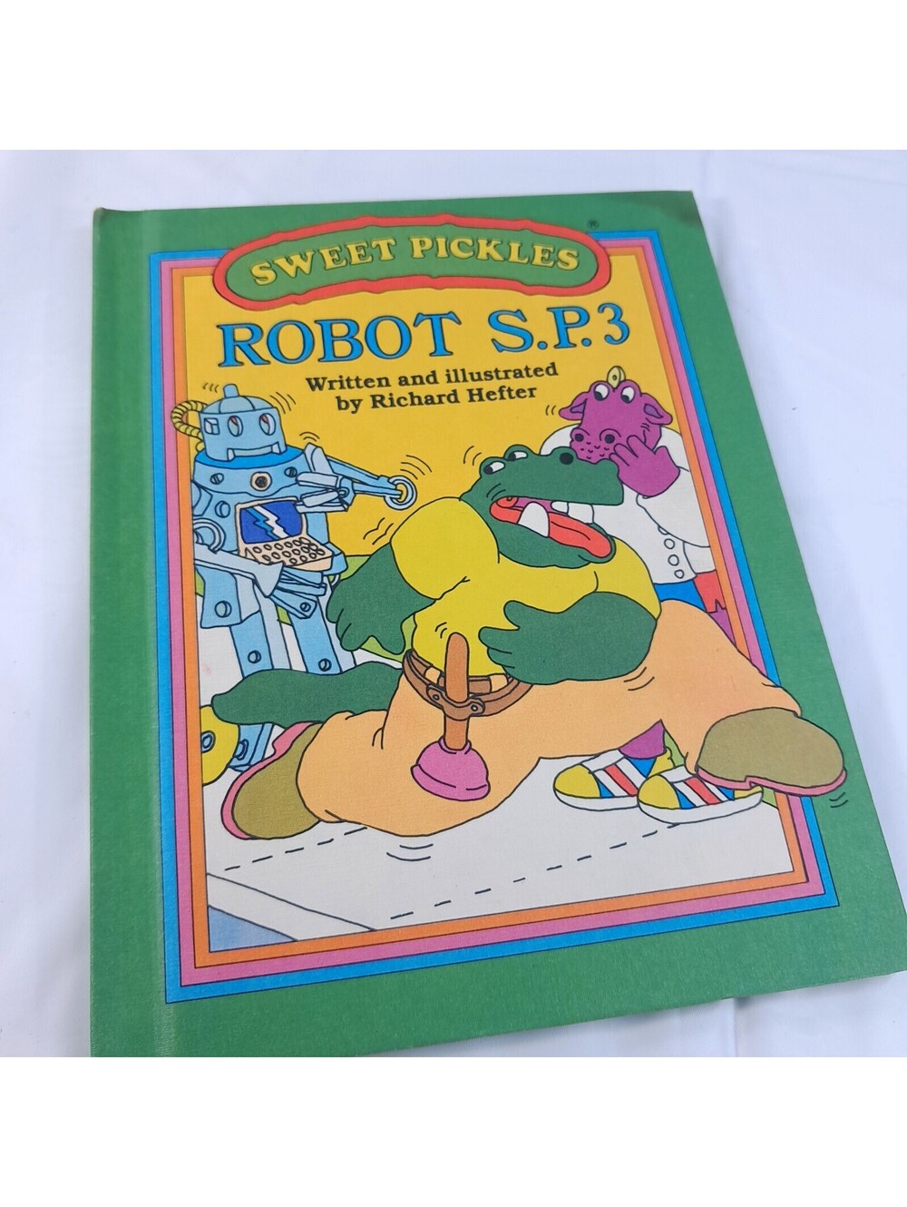 SWEET PICKLES SERIES Robot S.P.3. book Richard Hefter Weekly Reader hardcover